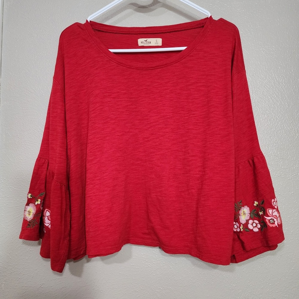 Hollister Red Floral Tropical Rose Embroidered Bell Sleeve Blouse Women's Small